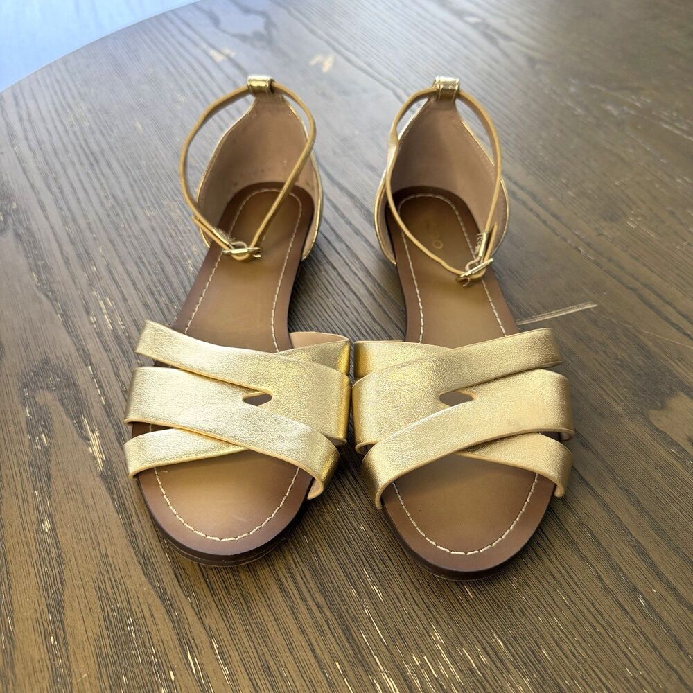 Aldo Daressi Gold Metallic Flat Sandals Women Size 9 Cross Front Strappy - Picture 2 of 5